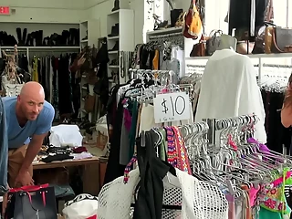 Guy realizes a fantasy about penetrating pornstar in store